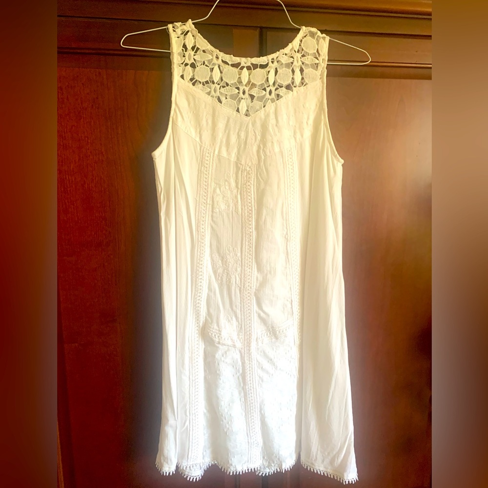 Knox Rose XS lace dress